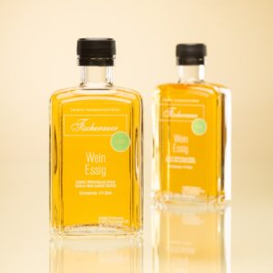 "Gruner" White Wine Vinegar Barrique aged 0.25 l (8.45 fl. oz.)